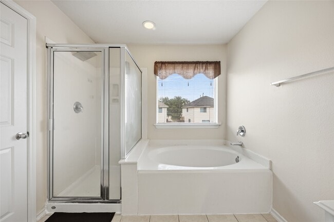 Building Photo - 8813 Elm Drake Ln