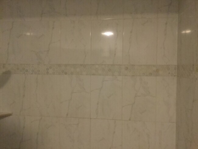 Building Photo - 10924 124th Ave N