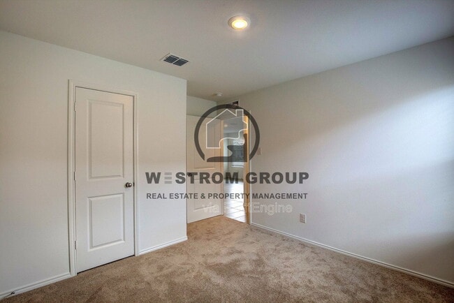 Building Photo - 11831 Arkoma Dr