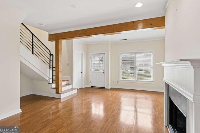 Building Photo - 1516 Howell Mill Rd NW
