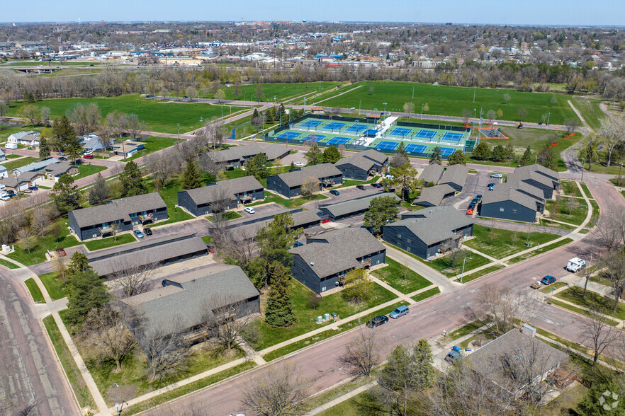 Primary Photo - The Preserve Apartments