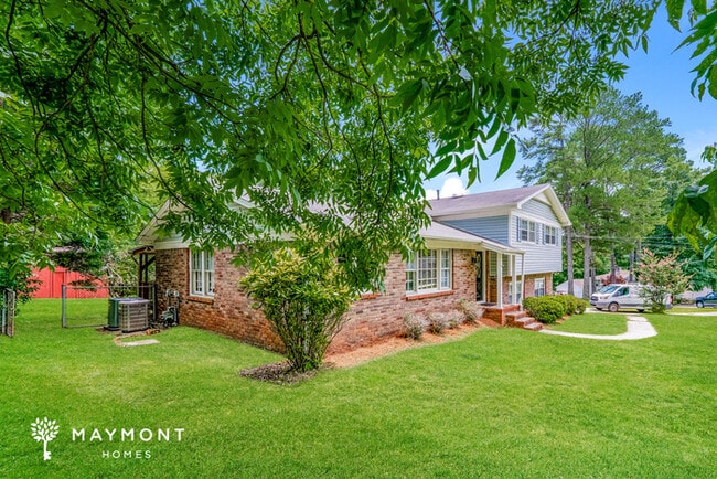 Building Photo - 3710 Spearman Dr