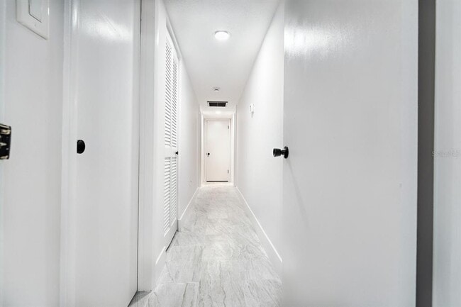 Building Photo - 1606 NW 22nd St