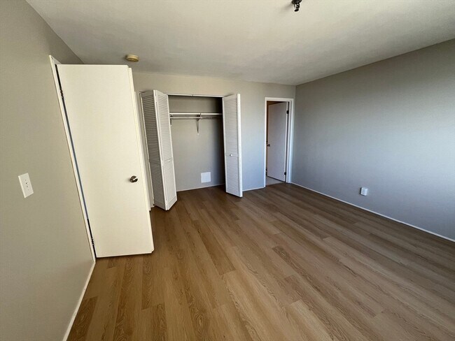Building Photo - 376 Ocean Ave