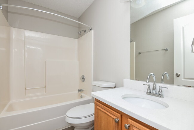 Building Photo - 360 Marsha St