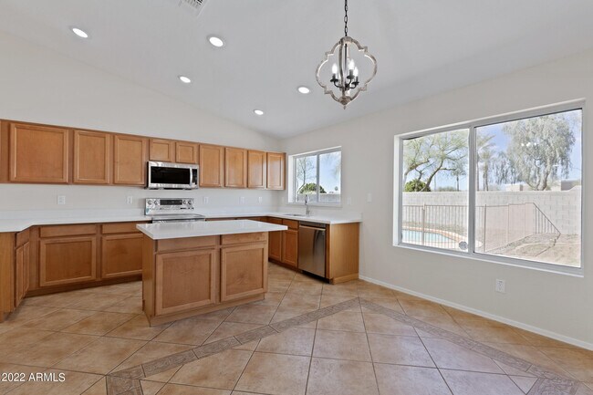 Building Photo - 5976 W Audrey Ln