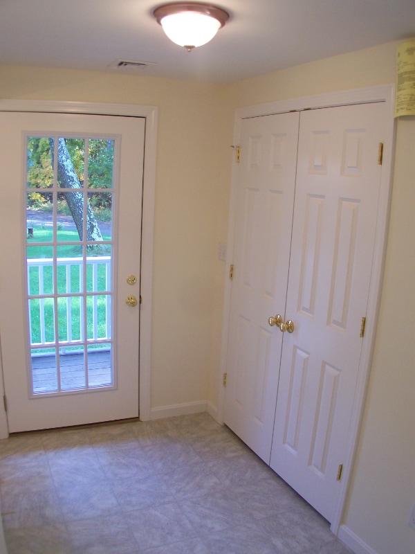 Building Photo - 4 Jessica Ln