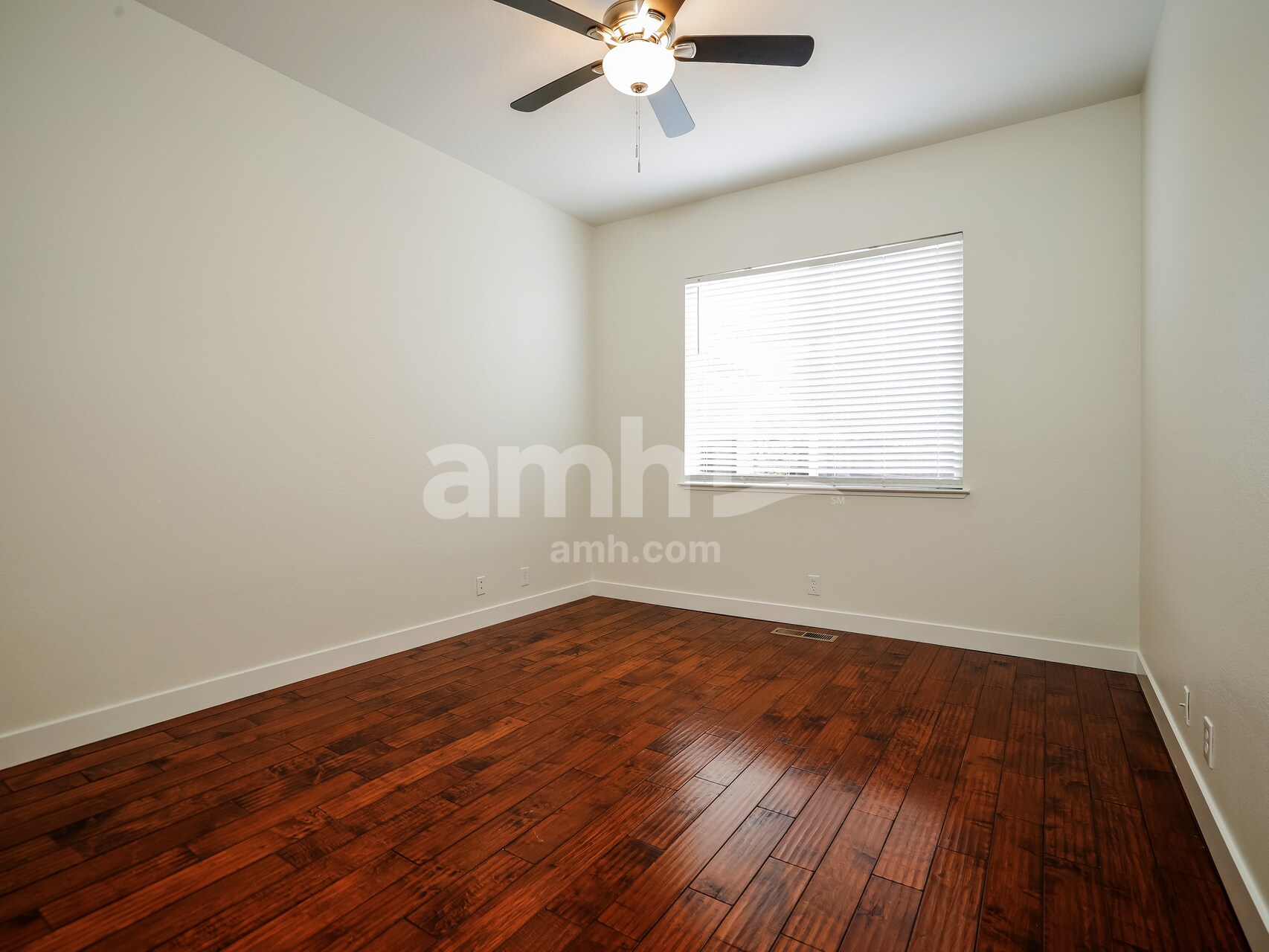 Building Photo - 6750 Diamond Glen Dr