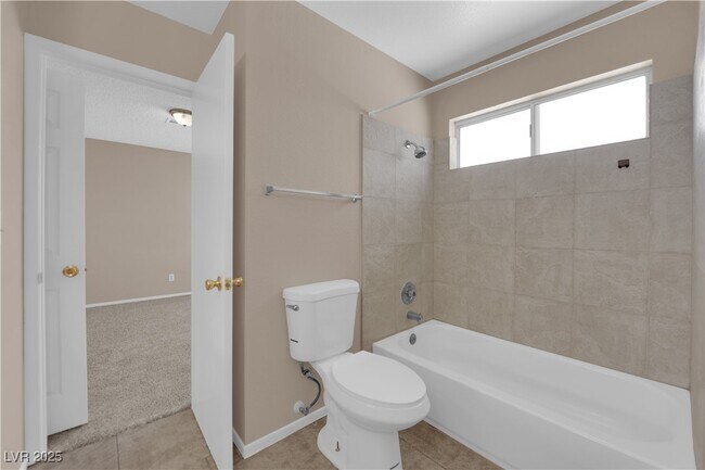 Building Photo - 2830 Belleza Ln