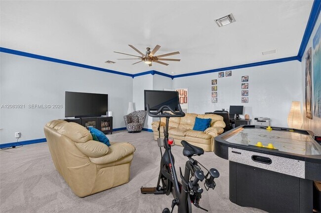 Building Photo - 9970 Rookery Cir