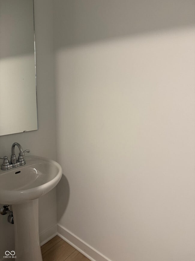 Building Photo - 15174 Swallow Fls Wy