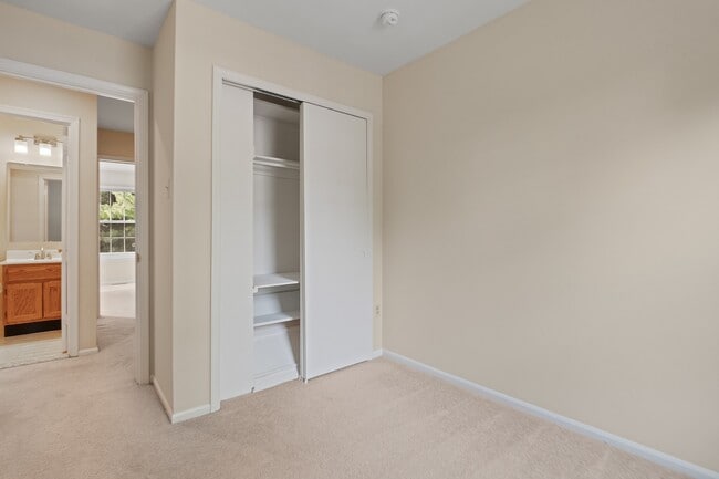 Building Photo - 11740 Stonegate Ln
