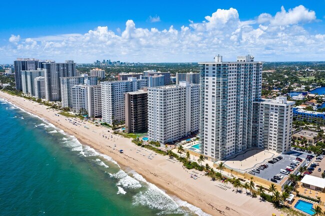 Building Photo - 3900 Galt Ocean Dr