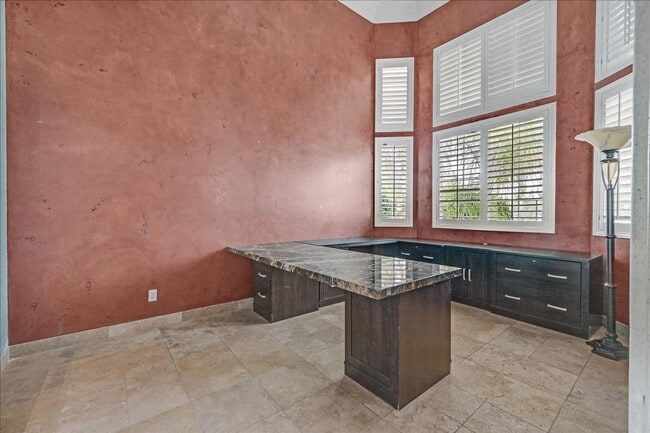 Building Photo - Fully Upgraded 5 Bedroom 4.5 Bathroom in Guard Gated Foothills Community!