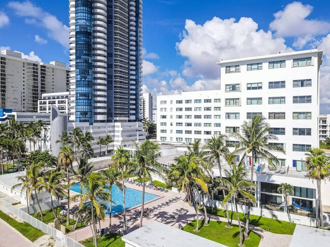 Building Photo - 6345 Collins Ave