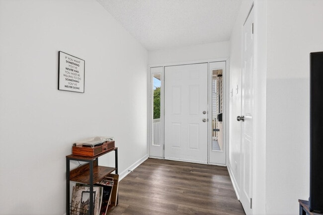 Building Photo - 146 W Felton Ave