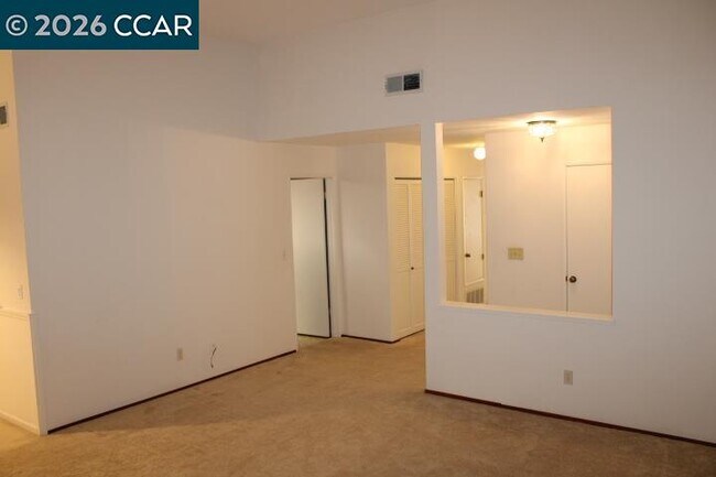 Building Photo - 3614 Stoneglen S