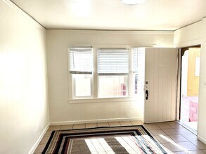Building Photo - 2648