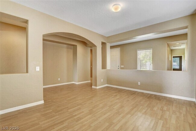 Building Photo - 8216 Imperial Lakes St