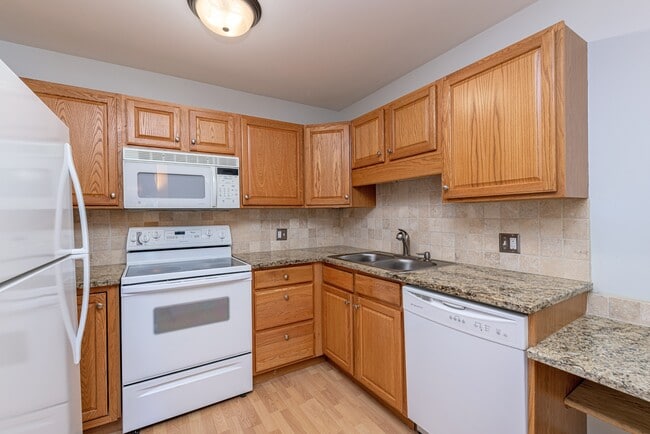 Building Photo - 3022 S Wheeling Way