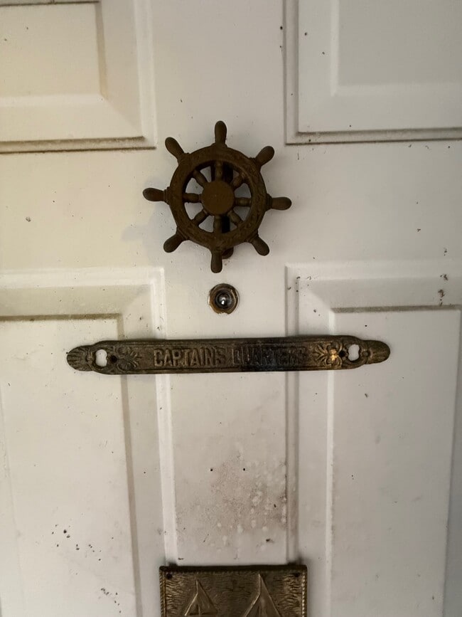 Building Photo - 3914 Herschel St