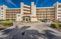 Building Photo - 6081 Bahia Del Mar Cir