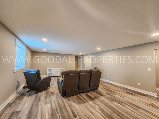 Building Photo - Spacious 4 Bedroom Ranch with Finished Basement & 3-Car Garage in Waukee