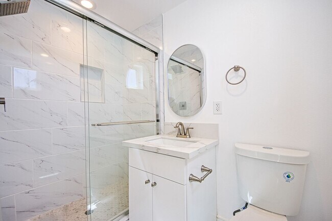 Building Photo - 2850 Virignia