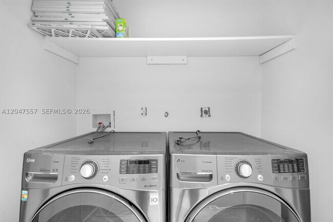 Building Photo - 21391 Marina Cove Cir