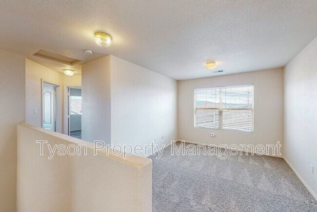 Building Photo - 1375 Peppoli Loop SE