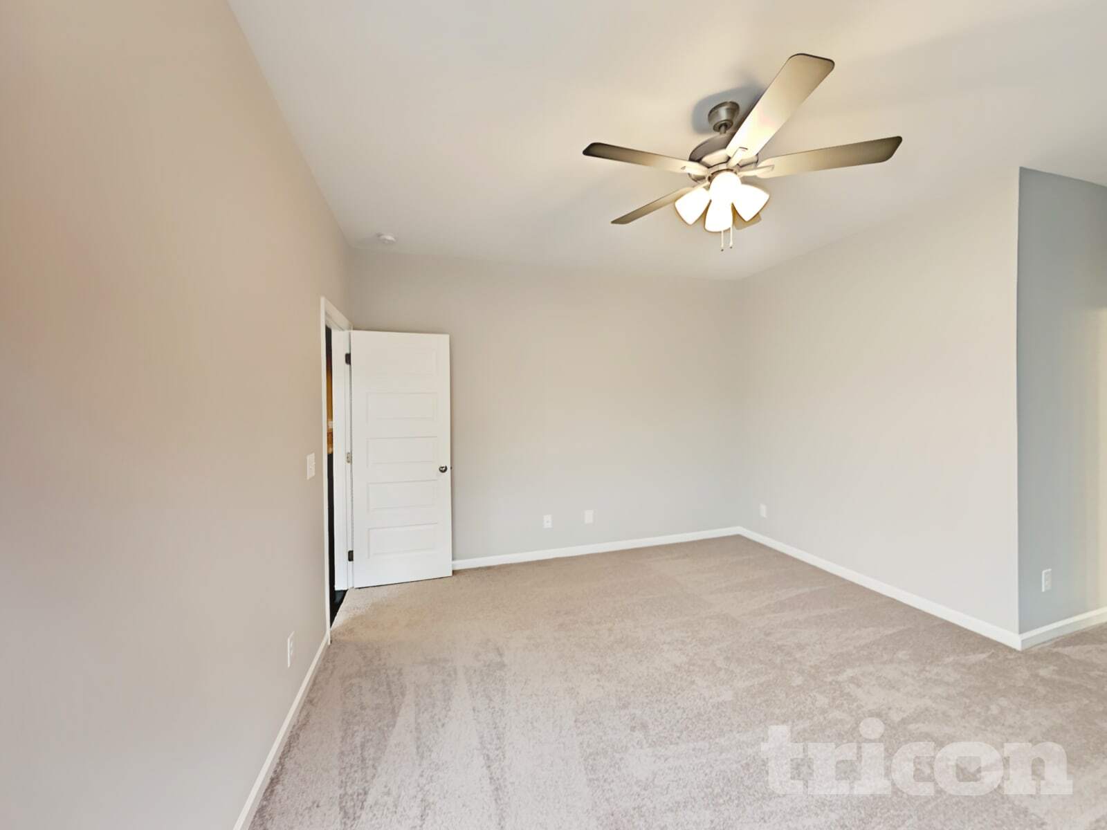 Building Photo - 738 Mitscher Dr