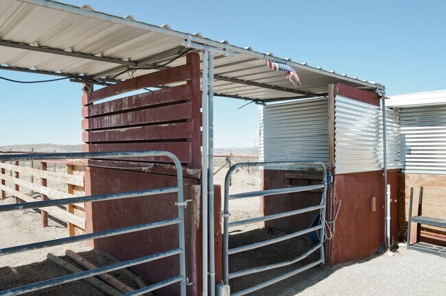Building Photo - 1381 Soledad Ave