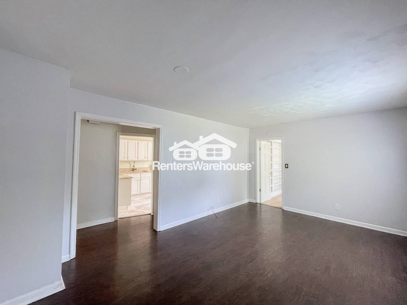 Building Photo - 3920 Davis St