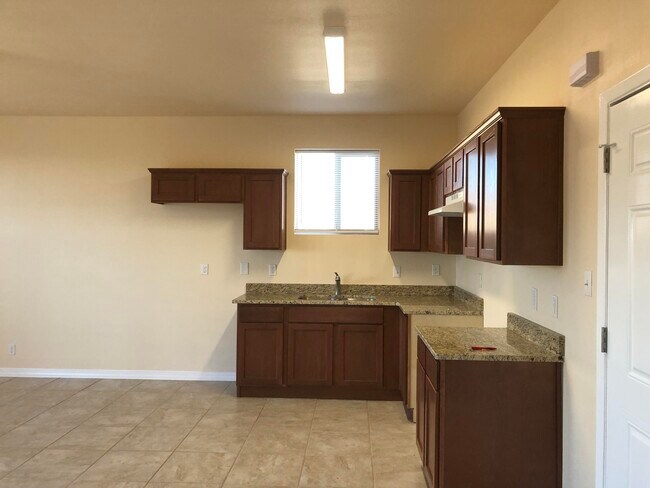 Building Photo - 7581 Le Conte Dr