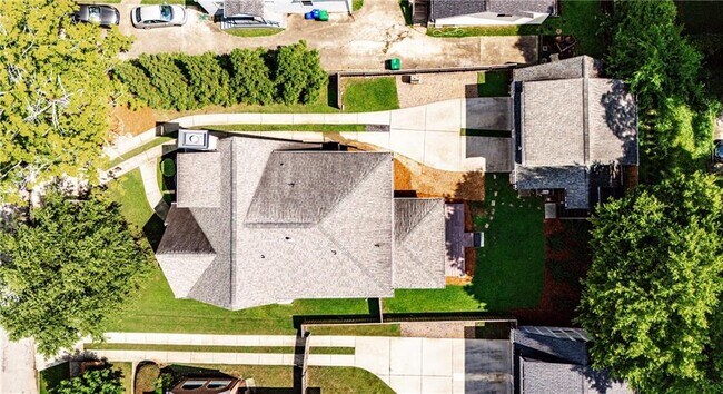 Building Photo - 467 Burlington Rd NE