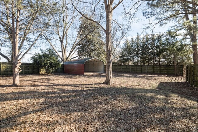 Building Photo - 6301 High Shoals Rd