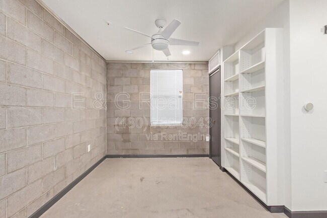 Building Photo - 129 N 11th Ave