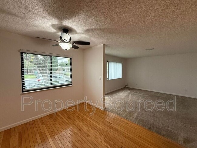 Building Photo - 6138 Greenfield Ln