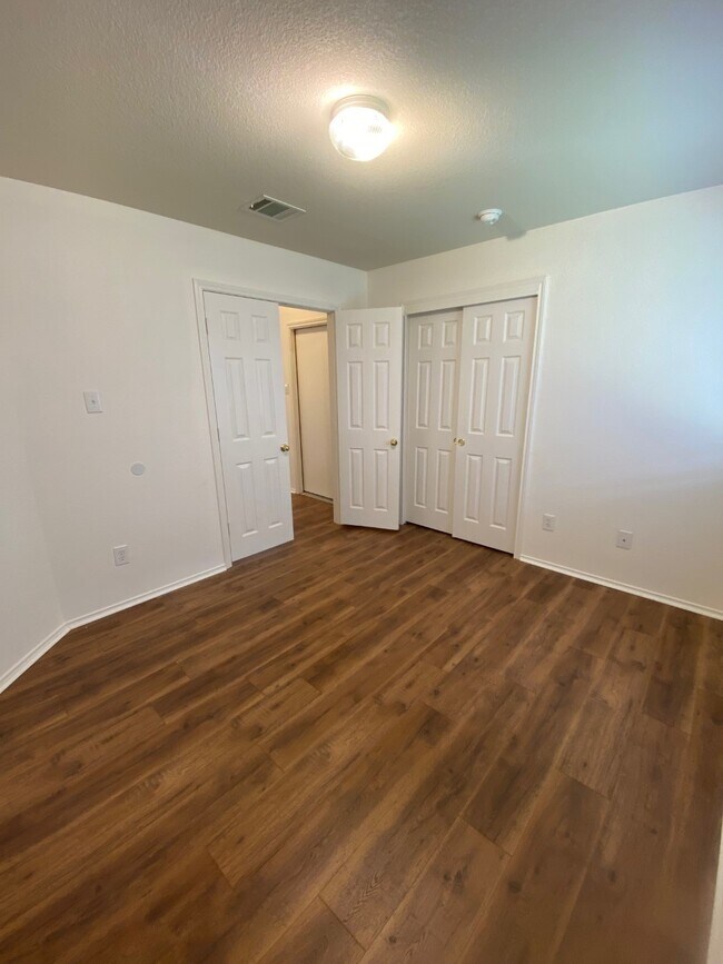 BEDROOM #3 - 1119 Burgess Dr