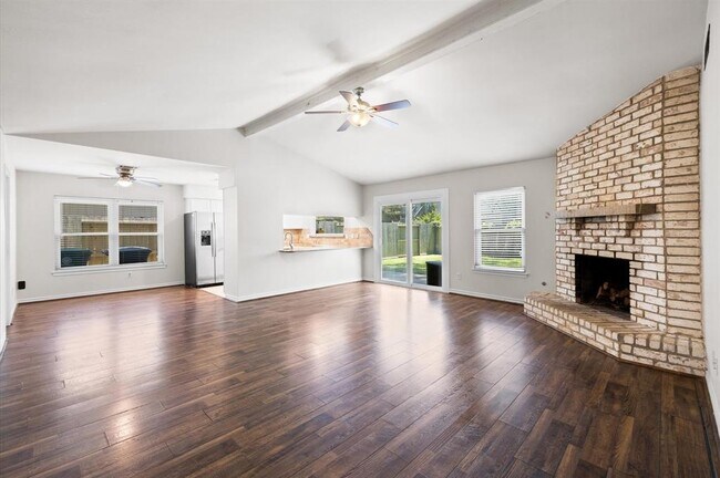 Building Photo - 3218 Sycamore Springs Dr
