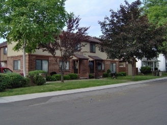 Building Photo - 216-226 Magnolia Ave
