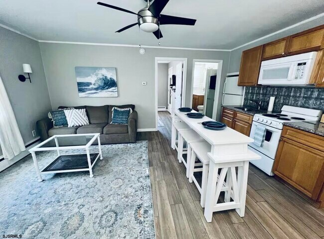 Building Photo - 512 W Brigantine Ave