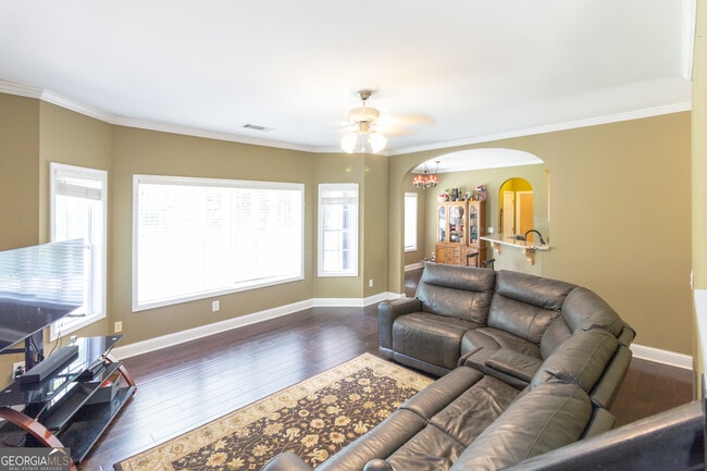 Building Photo - 27 Portico Pl