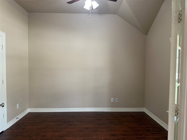 Building Photo - 9638 Castlerock Tr