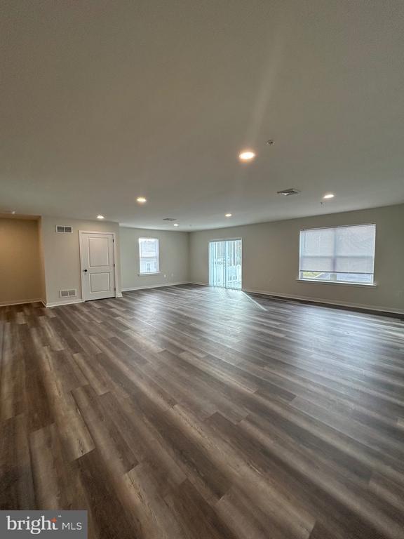 Building Photo - 3856 Ridge Pike