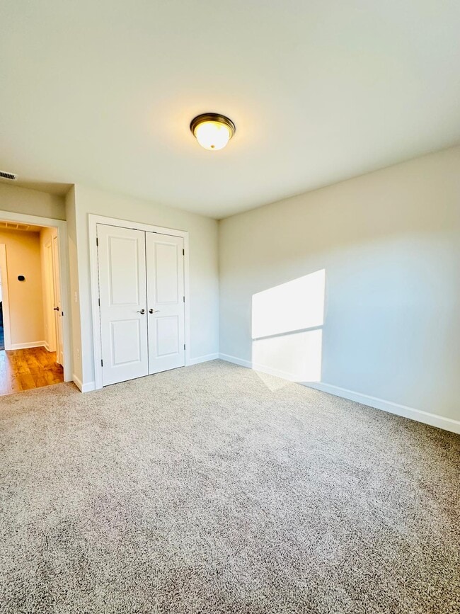 Building Photo - 3223 Horizon Rd