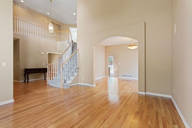Building Photo - 625 S Snowmass Cir