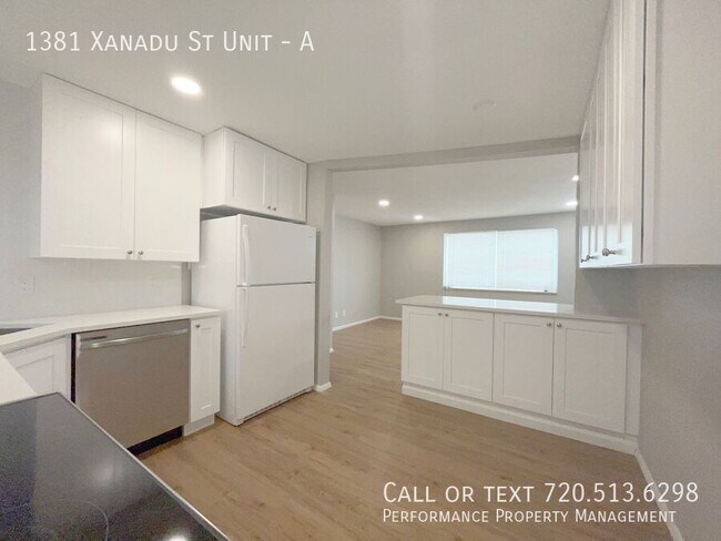 Building Photo - 1381 Xanadu St