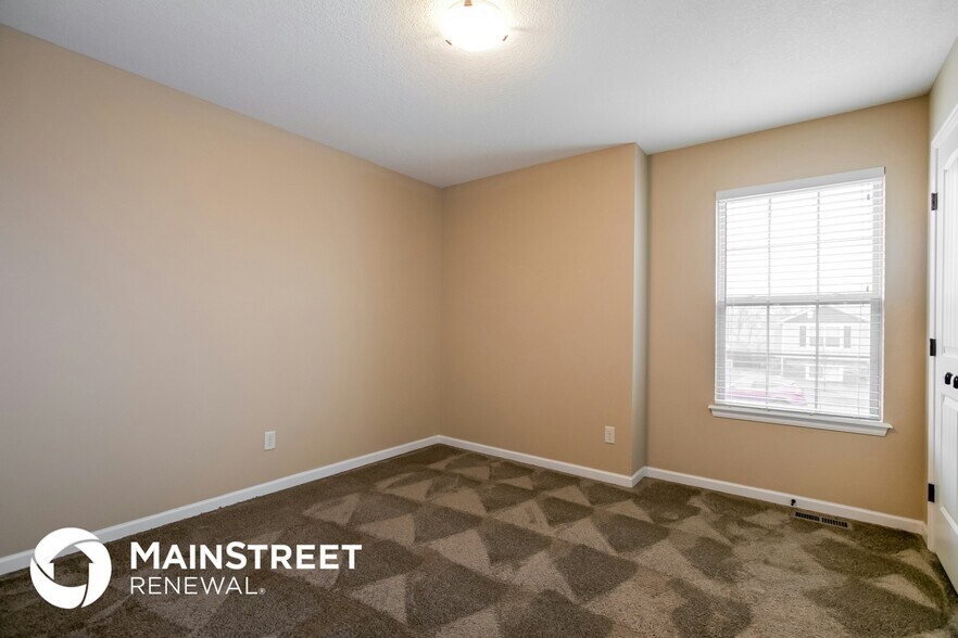 Building Photo - 308 Golfview Dr