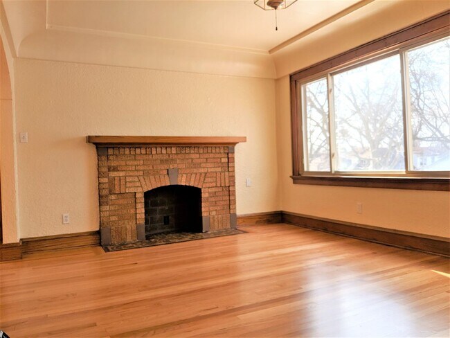 Building Photo - 2446 N 65th St